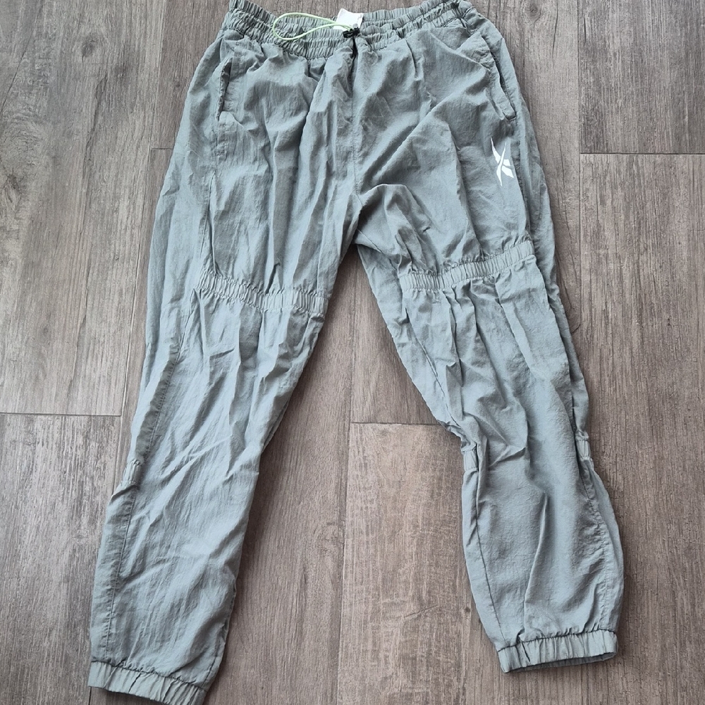 Reebok Men's Light Sagey Gray Joggers